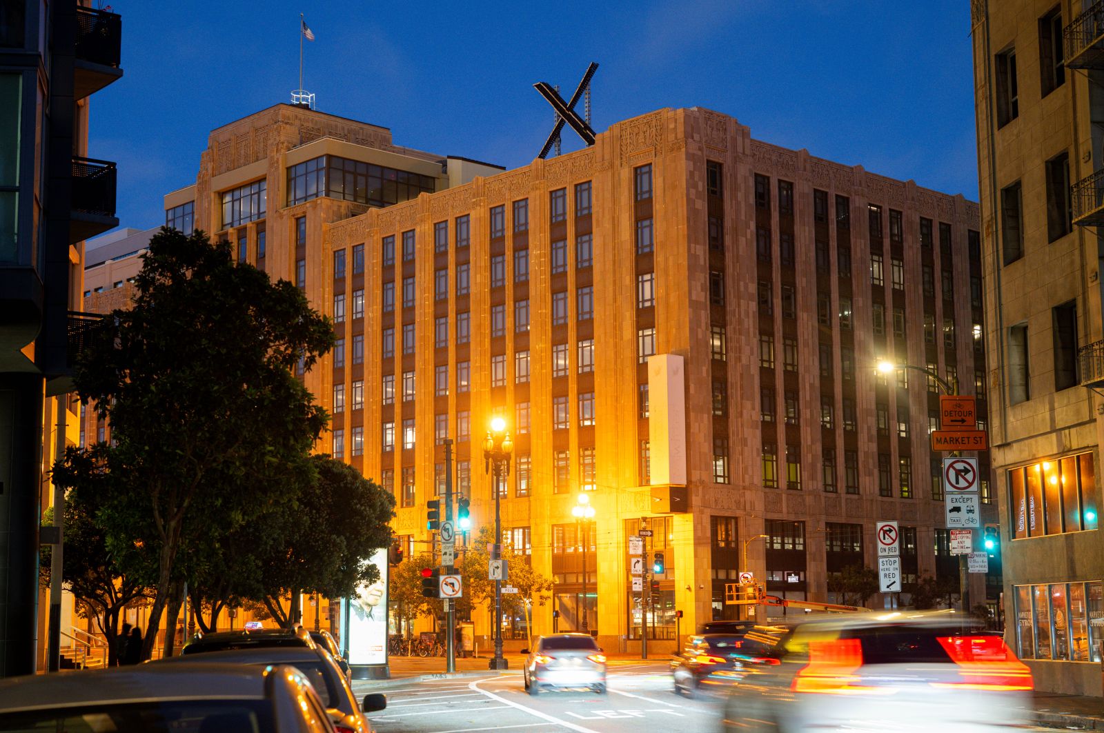 Musk removed X on San Francisco company rooftop