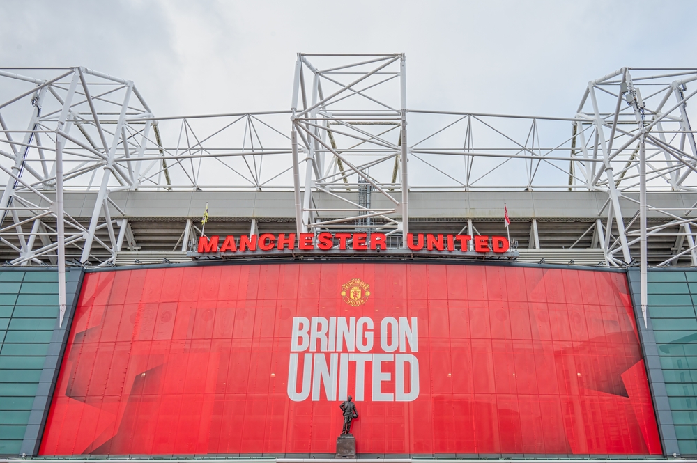 Investors pull Qatari bid to buy Manchester United