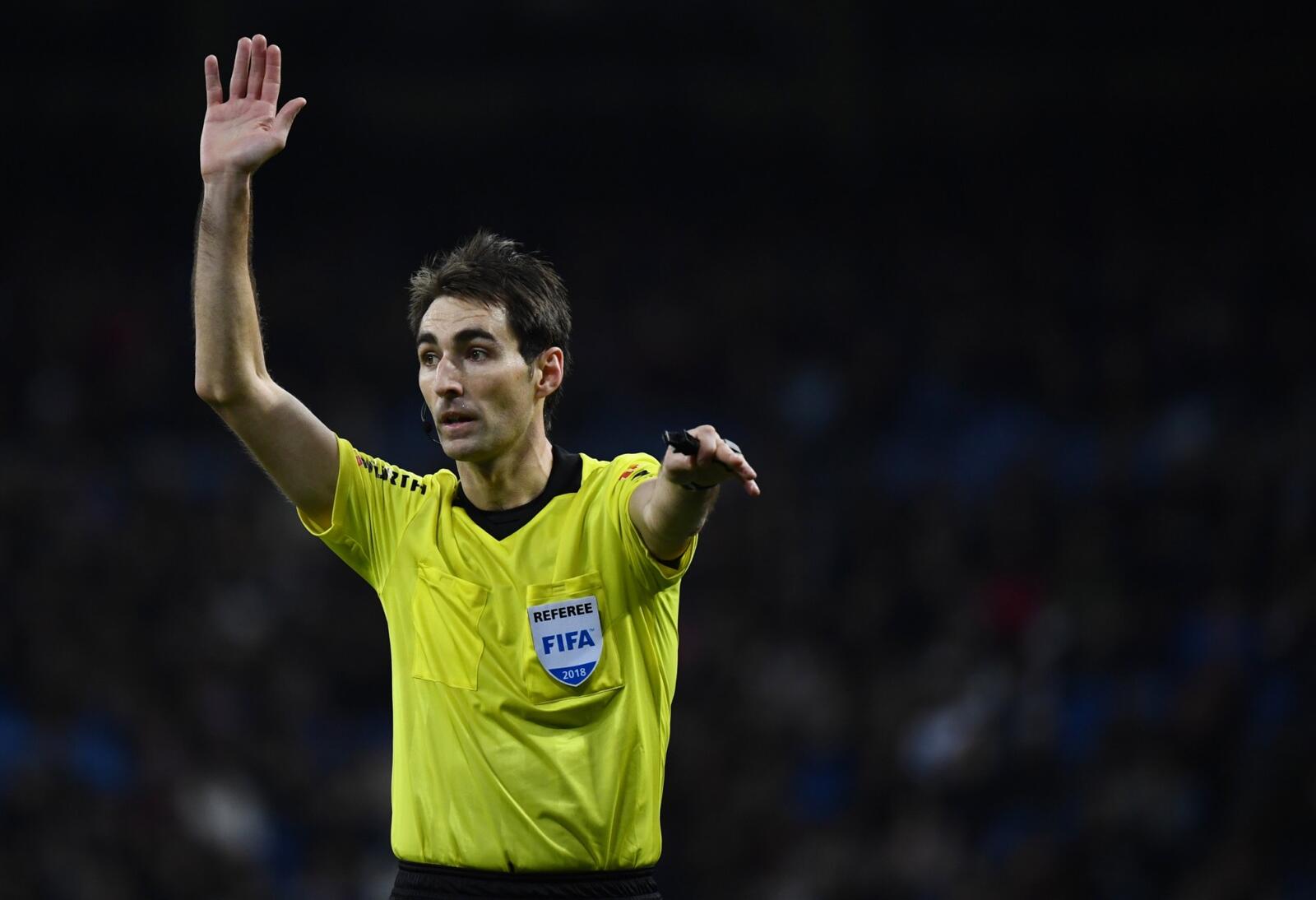 حكم مباراة ريال مدريد وبرشلونة