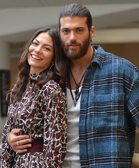 Can Yaman And Demet zdemir Is Love Being Cooked In Hiding Al Bawaba