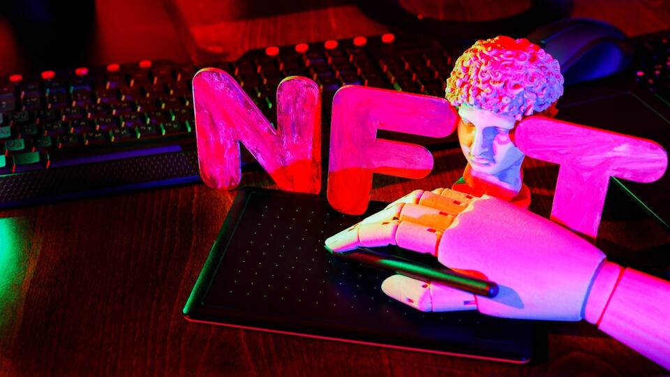 أفضل 5 عملات ميتافيرس رقمية للاستثمار بها في عام 2022: