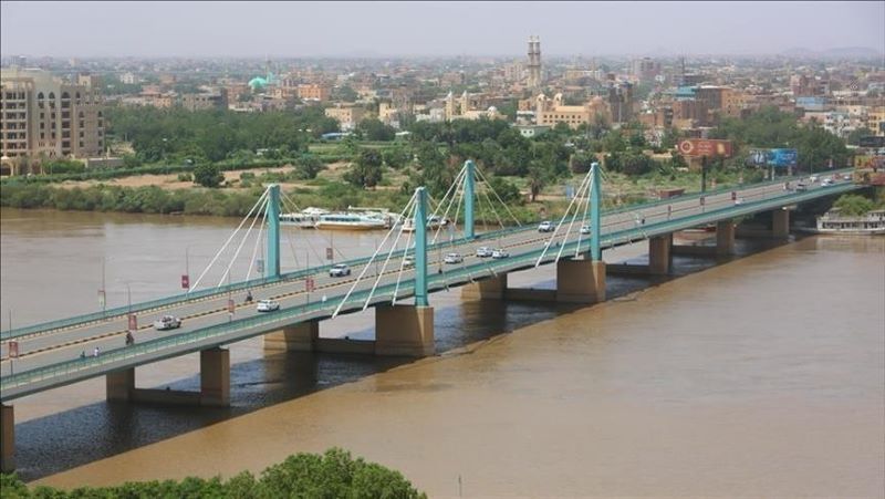 ""احد الجسور في العاصمة السودانية الخرطوم