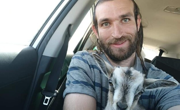 ""رفائيل موريس