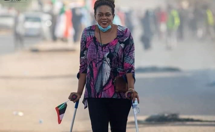 ""أميرة عثمان أصيبت بشلل جزئي في حادث قبل بضع سنوات.