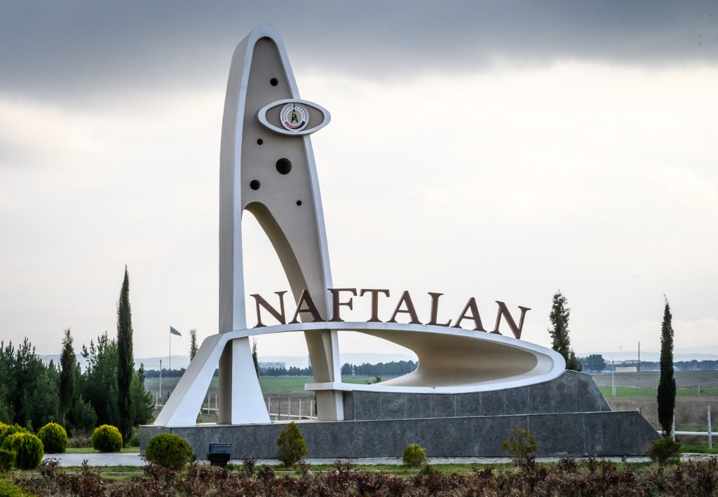 The Best Thing For Your Soars is to Have an Azarbaijani Crude Oil Bath