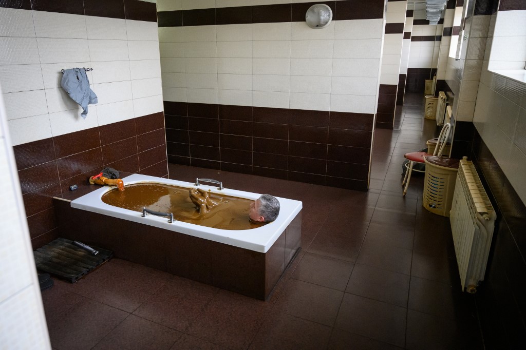 The Best Thing For Your Soars is to Have an Azarbaijani Crude Oil Bath