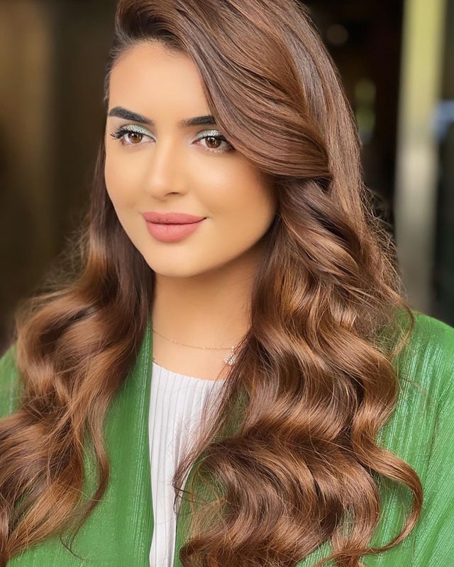 "الشيخة مهرة"