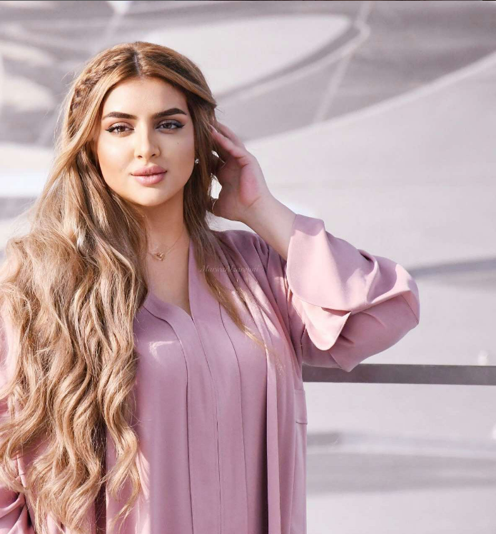 "الشيخة مهرة "