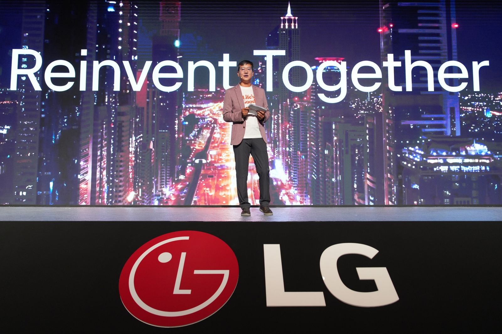  LG Electronics MEA leads with innovation in new Home Entertainment Line-up