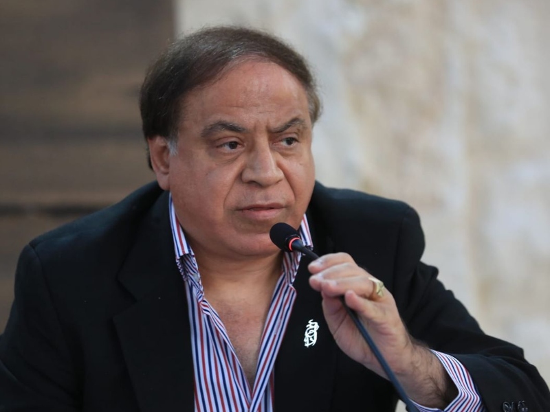 "حجاب الساحر" للشاعر والكاتب المصري أحمد الشهاوي