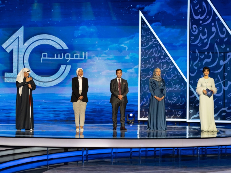 ستة شعراء في المرحلة النهائية من أمير الشعراء 