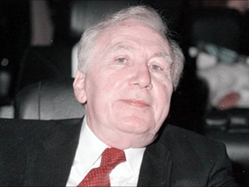 صدور كتاب شاعر المرأة "نزار قباني .. قيثارة دمشق"