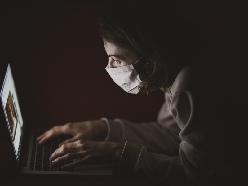 طبيب البوابة: 5 علامات على الإصابة باكتئاب كورونا
