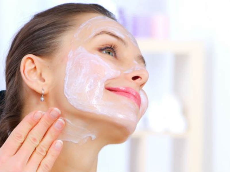 جميلة البوابة: 5 نصائح من الأيورفيدا لبشرة شابة