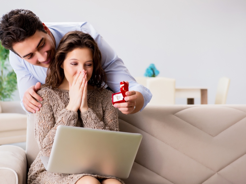 5 أفكار كلاسيكية لهدايا عيد الحب