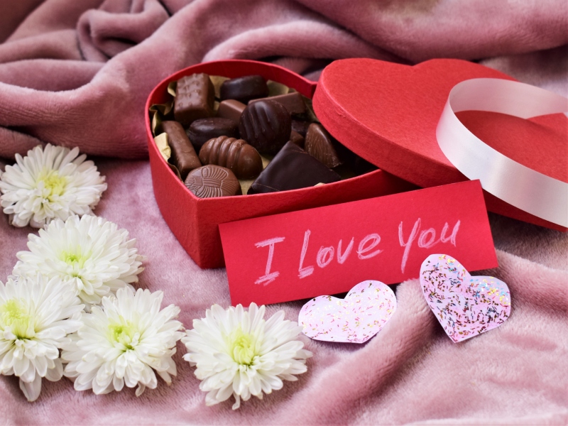 5 أفكار كلاسيكية لهدايا عيد الحب