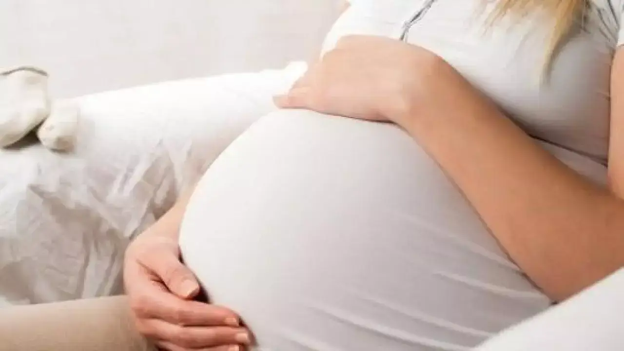 بعض التطبيقات لسماع نبض الجنين في البيت