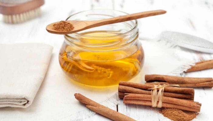 تجربتي مع العسل والقرفة لعلاج ضعف الانتصاب