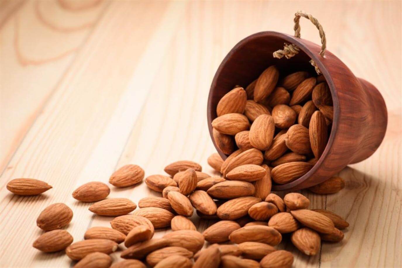تفسير حلم اللوز للمخطوبة