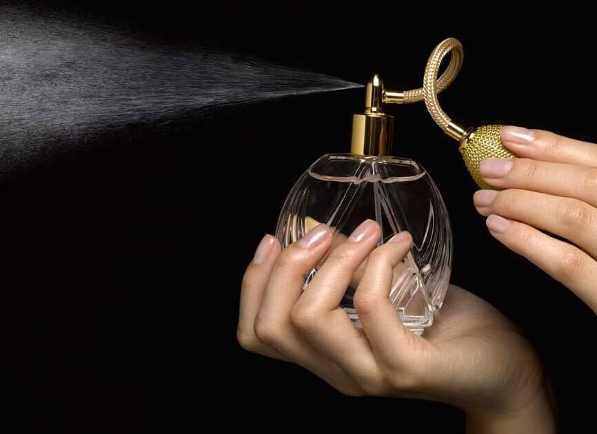 تفسير صناعة العطر في المنام للعزباء