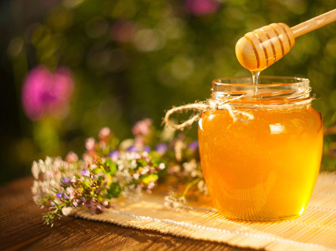 رؤية أكل العسل في المنام لابن سيرين