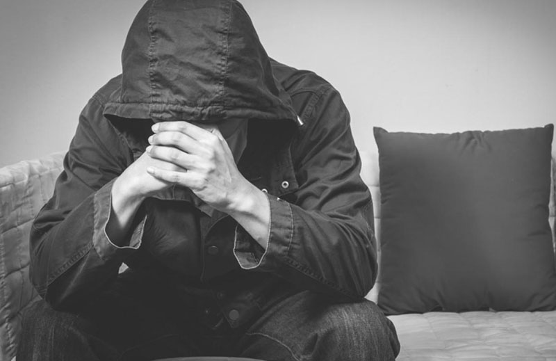 رؤية الميت في المنام وهو زعلان