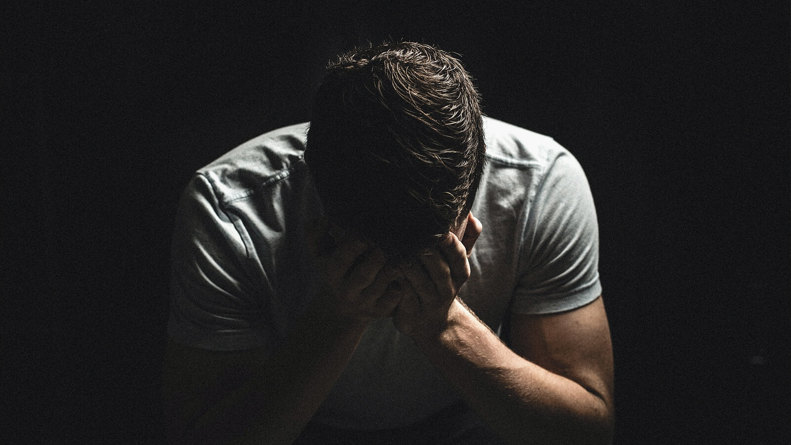 كلمات عن غدر البشر