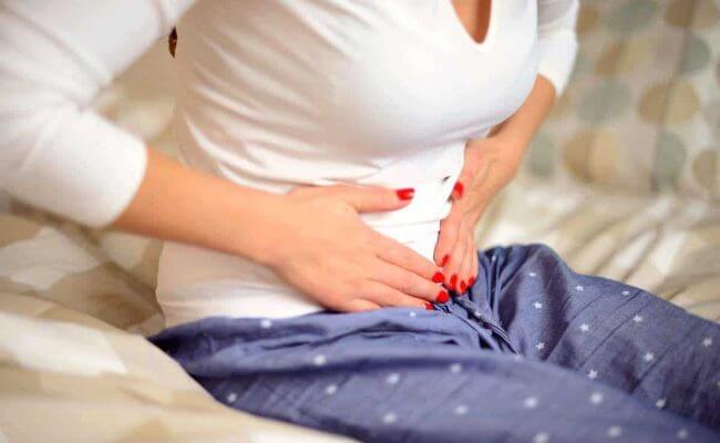 نزول دم بني بعد الدورة بأسبوع هل هو حمل؟