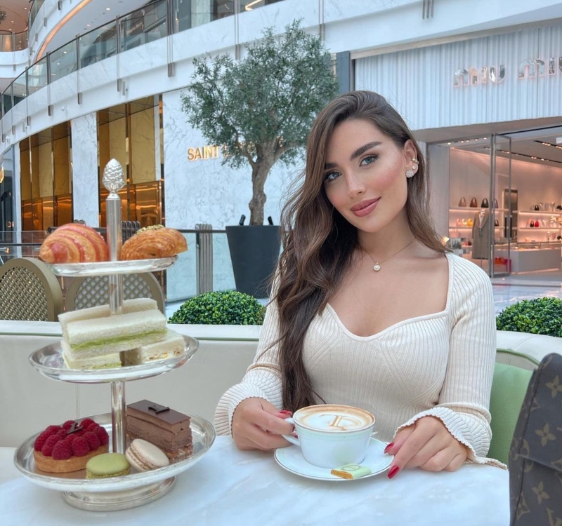 أروع إطلالات الإعلامية العراقية زهراء سامي