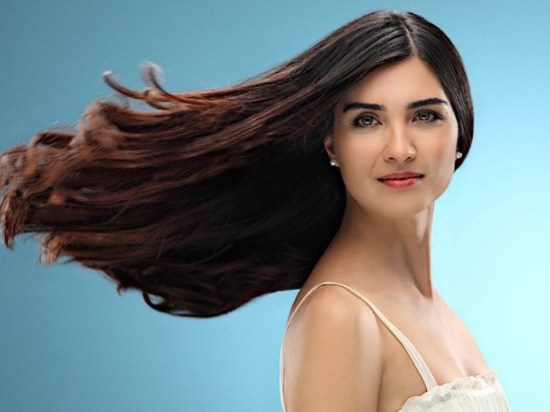 شركة Dior تختار الممثلة التركية توبا لتصبح الوجه الإعلاني الجديد لها