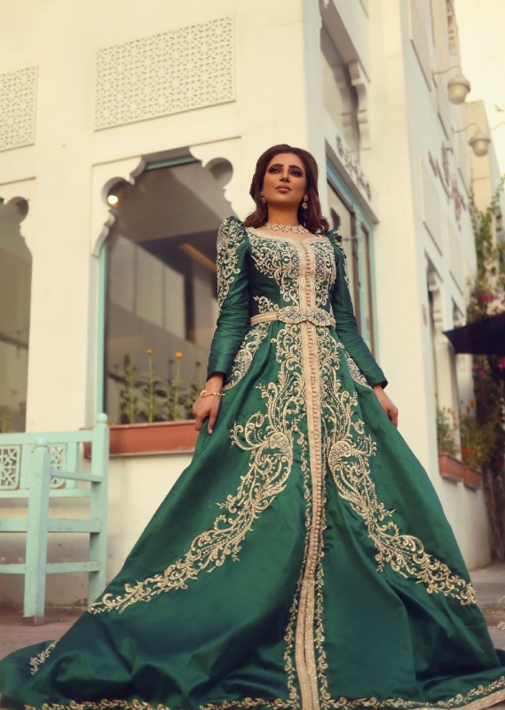 في عيد ميلاد الفنانة البحرينية شذى سبت الـ42 أبرز إطلالاتها عبر السنين!