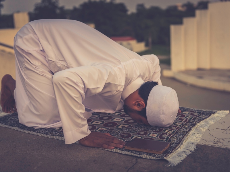 فضائل ليلة القدر وعلاماتها