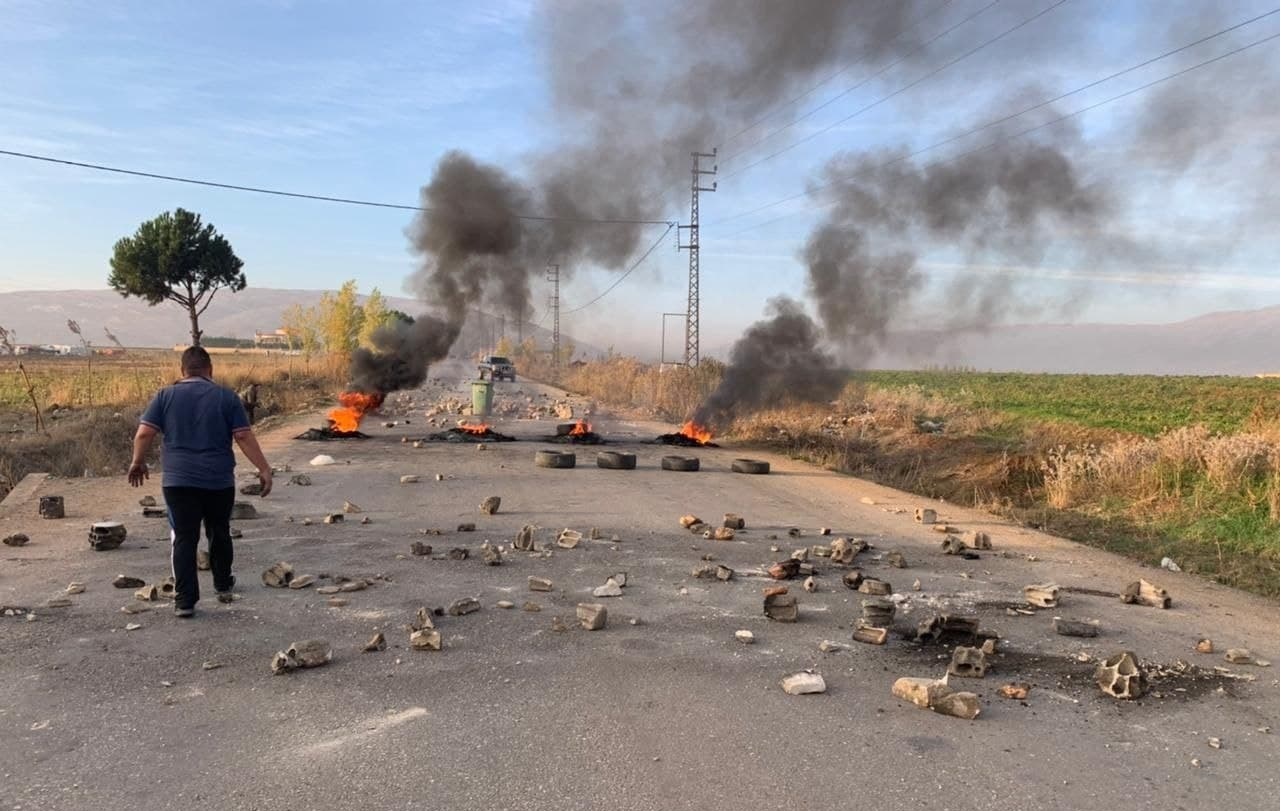 إغلاق طرق في لبنان