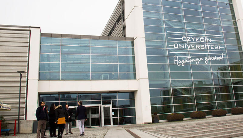 جامعة أوزيين اسطنبول