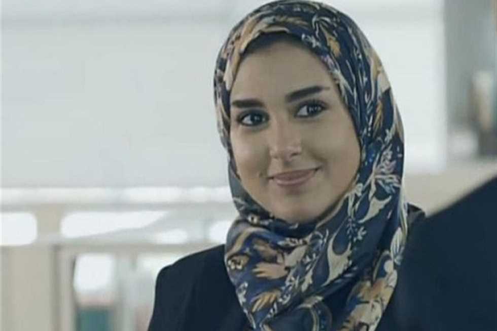 ياسمين صبري بالحجاب