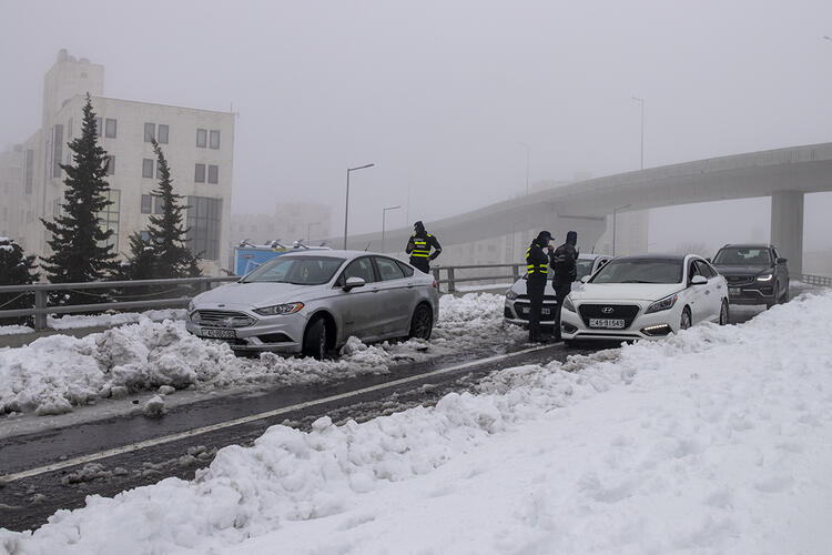 In Pictures: Major Snowstorm Hits Amman, Jordan