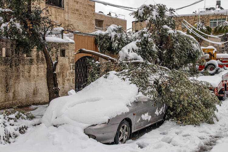 In Pictures: Major Snowstorm Hits Amman, Jordan