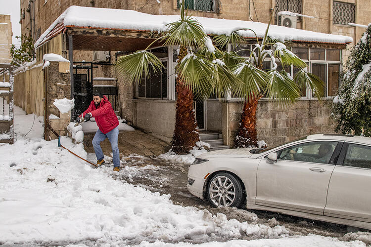In Pictures: Major Snowstorm Hits Amman, Jordan