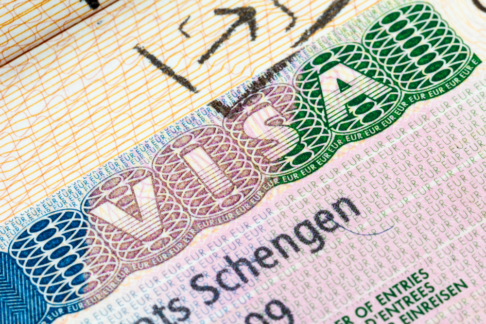 Bahraini Nationals May Soon Travel To Eu Countries Without Schengen Visa Al Bawaba