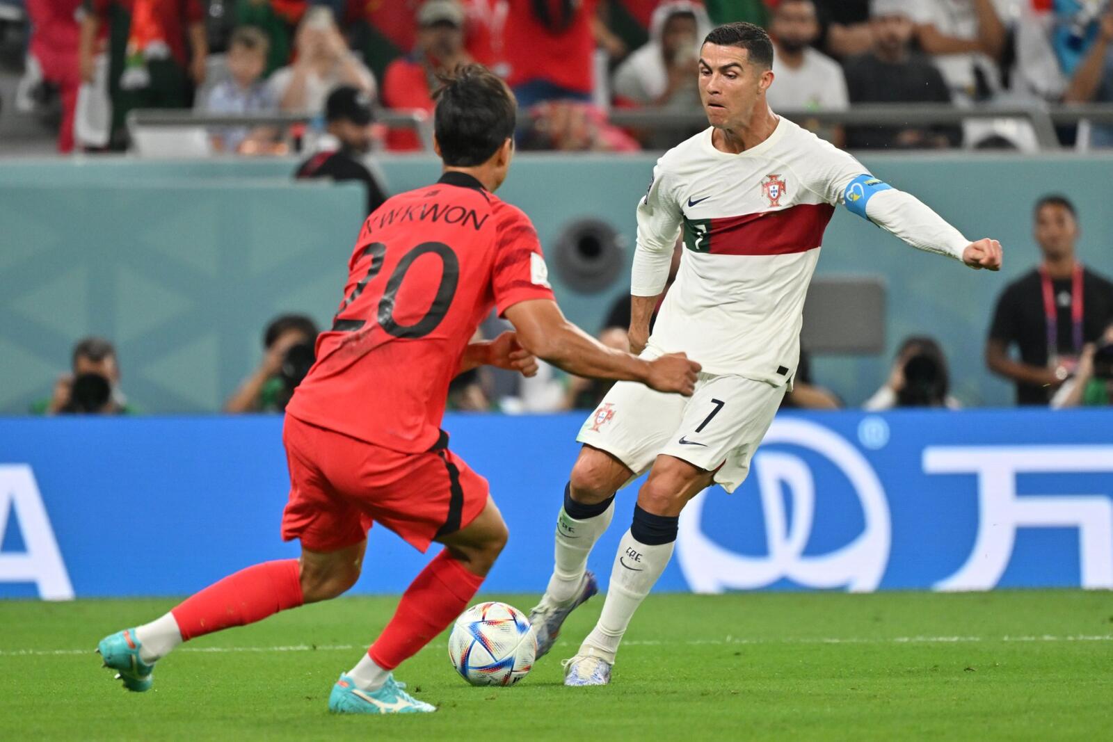 البرتغال و أوروغواي إلى الدور الثاني حتى الآن (المصدر: أ ف ب)