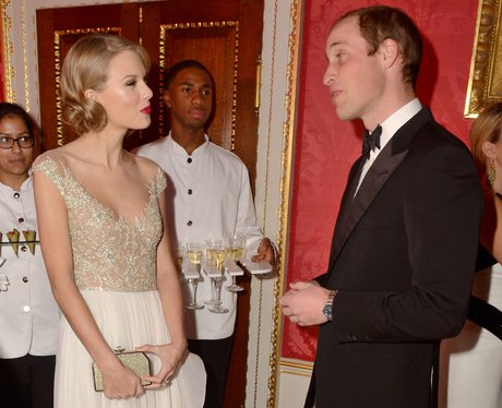 تايلور سويفت في حفل أقامه الأمير ويليام عام 2013