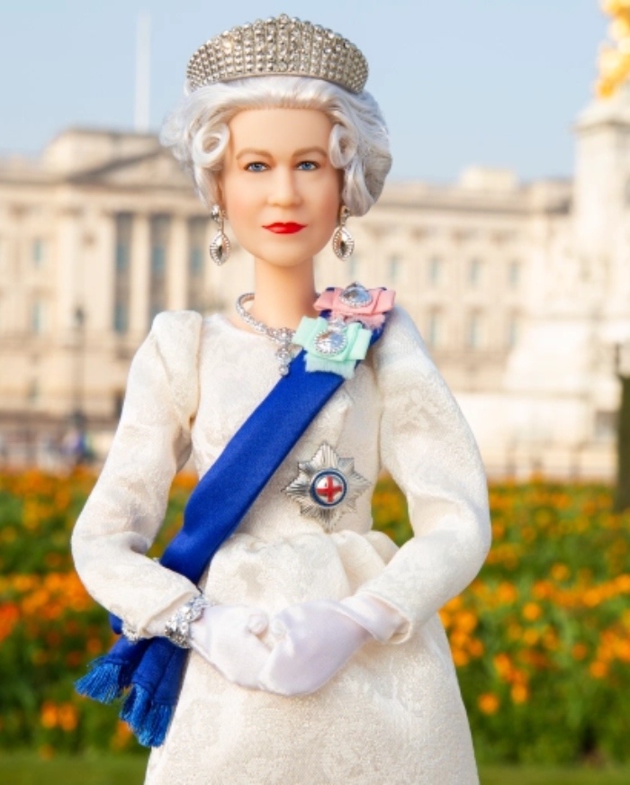 الملكة إليزابيث