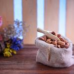 اللوز يحتوي على البروتينات المسؤولة عن تحمل الطاقة 