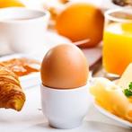 البيض الكامل أو بياض البيض: هل يجب تجنب صفار البيض لفقدان الوزن؟