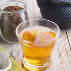 يتمتع الشاي الأخضر بمقدرة على خفض نسبة الكوليسترول الضار  يتمتع الشاي الأخضر بمقدرة على خفض نسبة الكوليسترول الضار