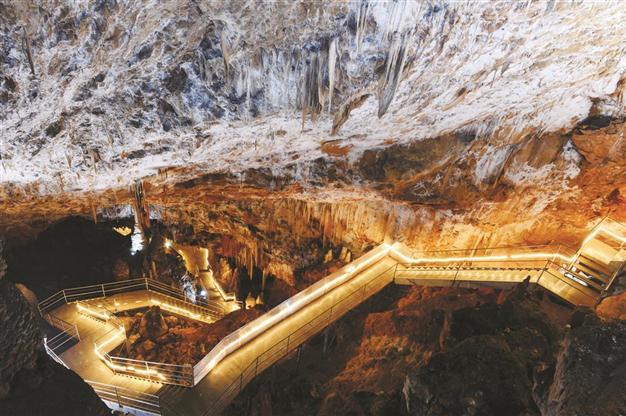 الأنشطة الترفيهية في مغارة اويلات بورصة