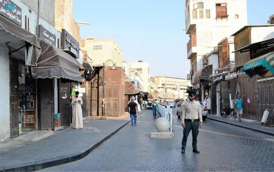 الخدمات المقدمة في سوق باب شريف في جدة