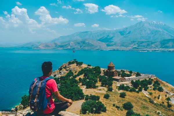 السياحة في مدينة وان التركية
