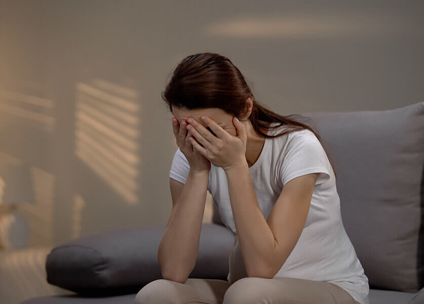 تفسير حلم البكاء على الأم وهي حية