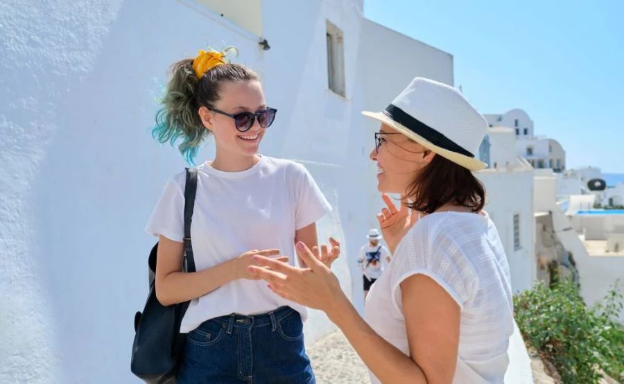 تفسير حلم السفر للمتزوجة مع أمها